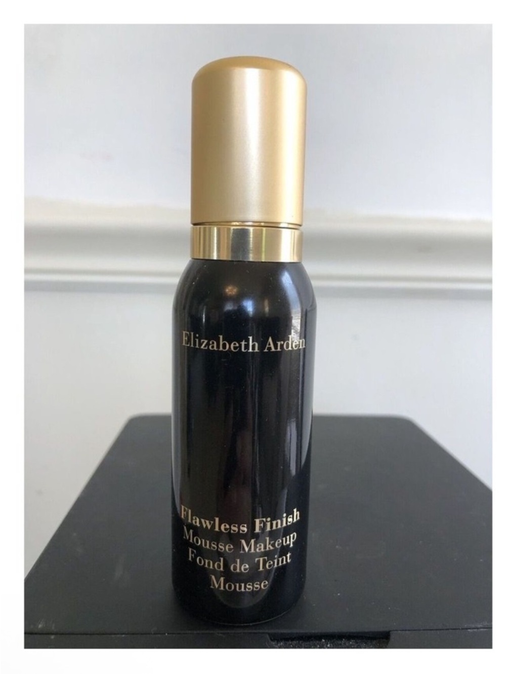 Elizabeth Arden Flawless Finish Mousse Makeup CHAMPAGNE #01